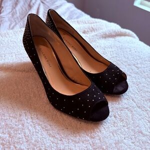 Gianni Bini Black & Gold Heels